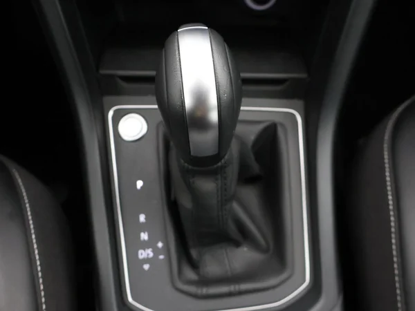 VOLKSWAGEN Touran (2025) — foto 21 van 29