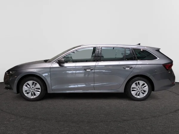 SKODA Octavia Combi (2024) — foto 14 van 14