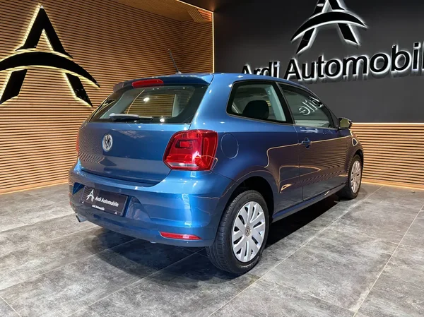 Volkswagen Polo (2016) — foto 18 van 23