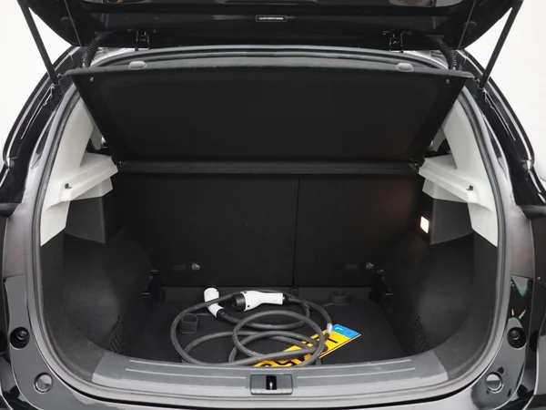 MG ZS EV (2023) — foto 8 van 41