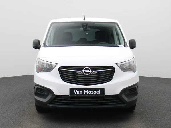 Opel Combo Life (2022) — foto 23 van 35