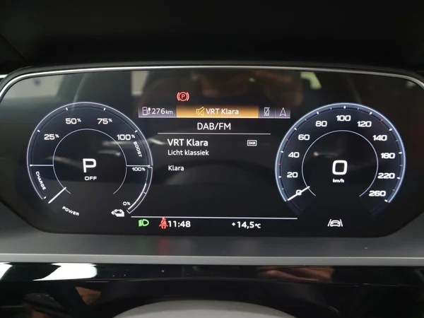 AUDI e-tron (2022) — foto 6 van 28