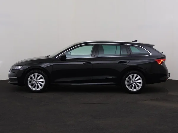 SKODA Octavia SW (2025) — foto 12 van 19