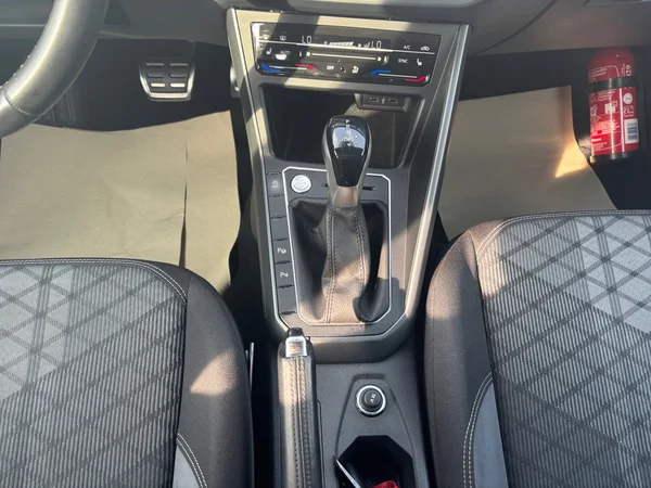 VOLKSWAGEN Taigo (2023) — foto 8 van 20