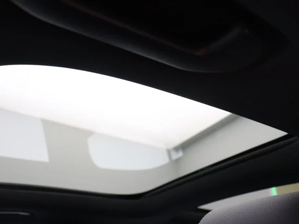 Mercedes-Benz EQA (2025) — foto 2 van 26