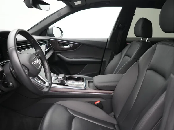 AUDI Q8 Dsl (2019) — foto 28 van 29
