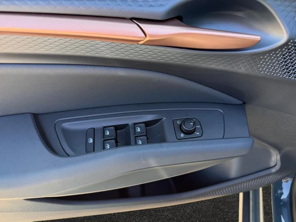 CUPRA Raval (2026) — foto 4 van 20