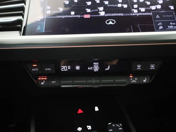 Audi Q4 e-tron (2022) — foto 10 van 45