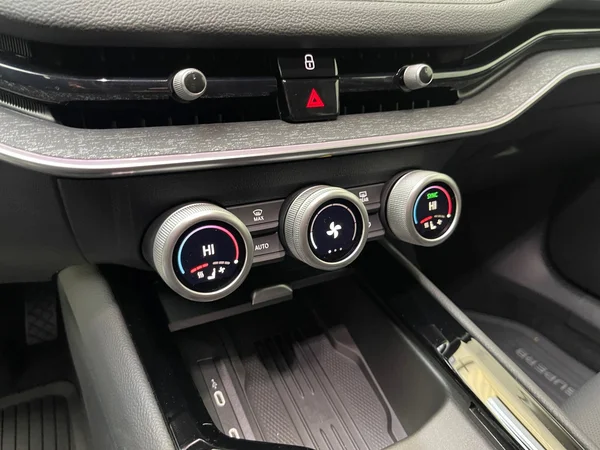 SKODA Superb Combi (2025) — foto 10 van 19