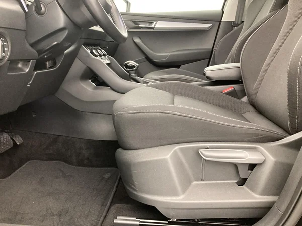 SKODA Karoq (2022) — foto 25 van 36