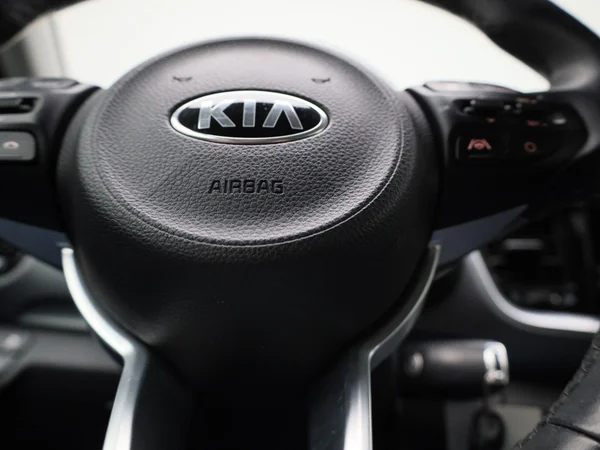 Kia Stonic (2021) — foto 18 van 35