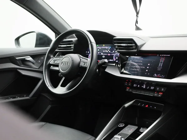 Audi A3 (2022) — foto 30 van 42