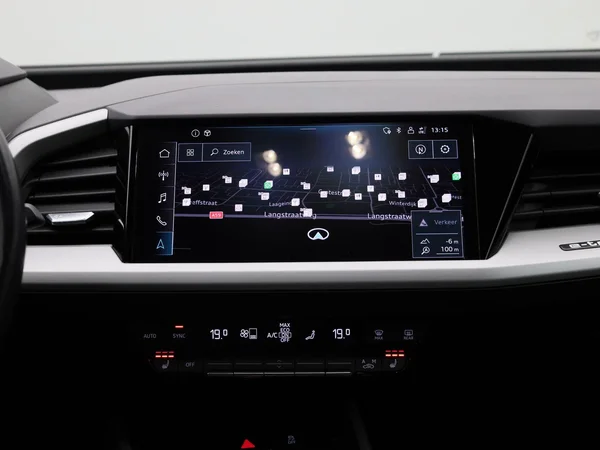 Audi Q4 e-tron (2023) — foto 3 van 43