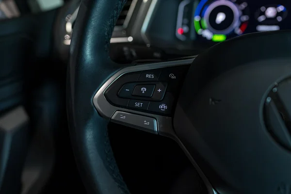 Volkswagen Tiguan (2022) — foto 20 van 37