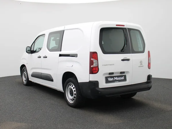 Peugeot Partner (2021) — foto 12 van 37