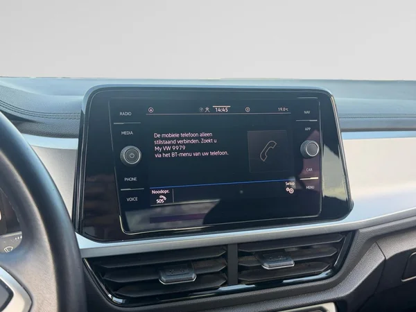 VOLKSWAGEN T-Roc (2023) — foto 7 van 20