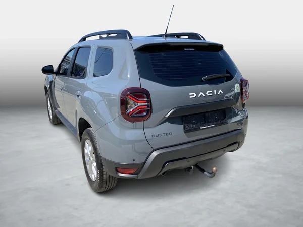 Dacia Duster (2023) — foto 18 van 22