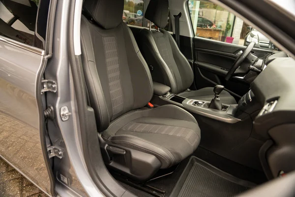 Peugeot 308 (2021) — foto 28 van 64