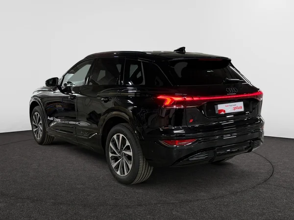 AUDI Q6 e-tron (2026) — foto 19 van 23