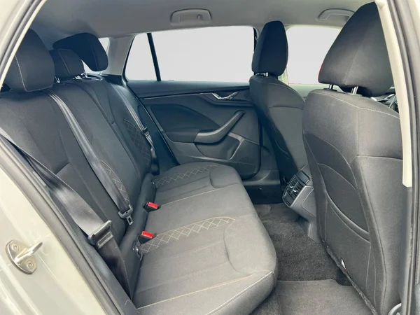 SKODA Scala (2021) — foto 4 van 18