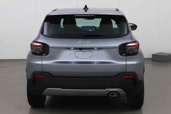 Jeep Avenger (2025) — foto 12 van 17