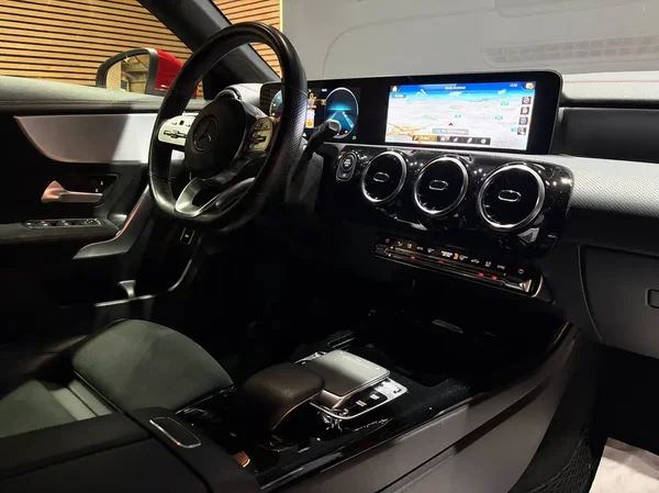 Mercedes-Benz Cla (2020) — foto 7 van 23