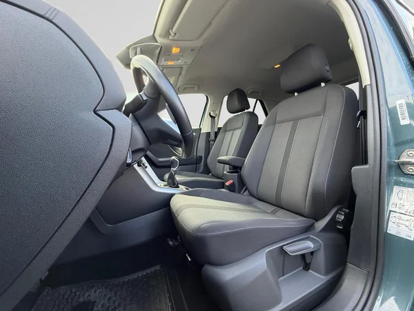 VOLKSWAGEN T-Roc (2022) — foto 3 van 24