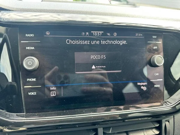 VOLKSWAGEN T-Cross (2023) — foto 13 van 28