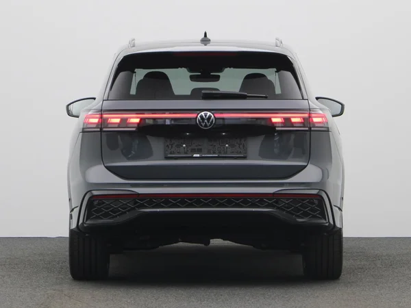 VOLKSWAGEN Tiguan (2025) — foto 21 van 24