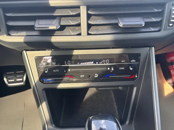 VOLKSWAGEN Taigo (2023) — foto 9 van 20
