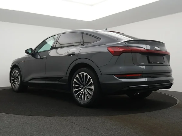 AUDI e-tron Sportback (2022) — foto 23 van 27