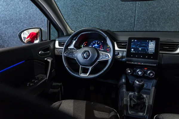 Renault Captur (2023) — foto 8 van 30