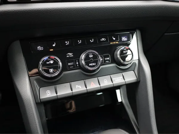 SKODA Kodiaq (2024) — foto 11 van 23