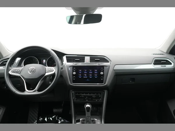 VOLKSWAGEN Tiguan (2021) — foto 5 van 28