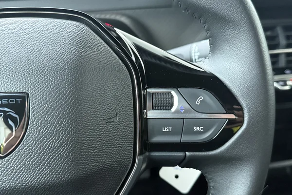 Peugeot 2008 (2025) — foto 7 van 16