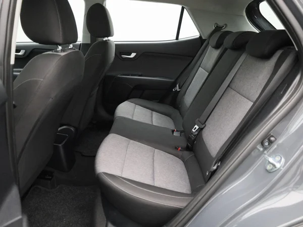 Kia Stonic (2022) — foto 3 van 34
