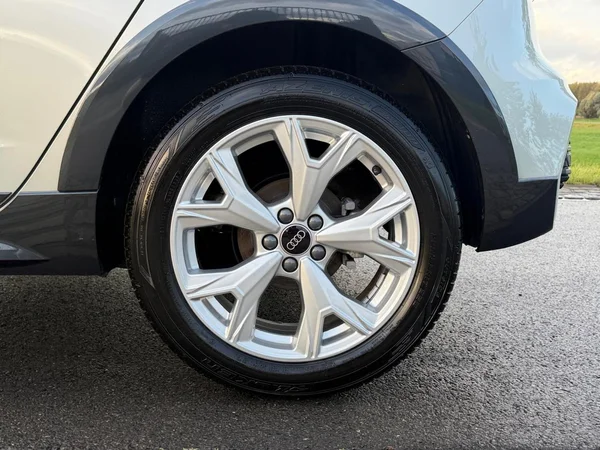 AUDI A1 Allstreet (2025) — foto 20 van 20