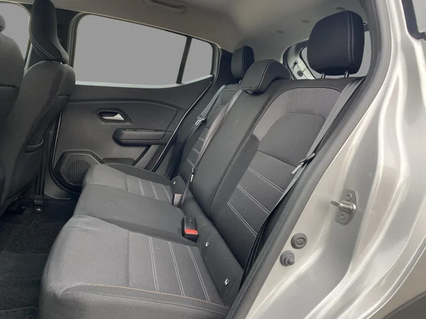 Dacia Sandero Stepway (2023) — foto 6 van 22