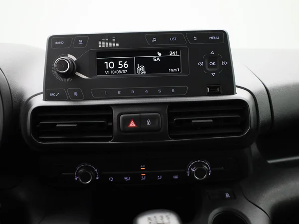 Opel Combo Life (2022) — foto 8 van 35