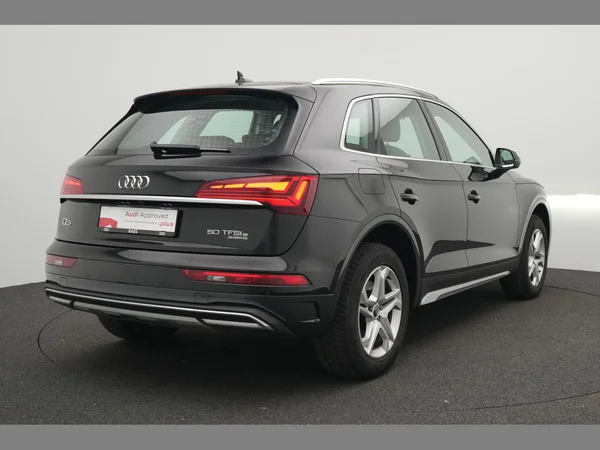 AUDI Q5 PHEV (2022) — foto 12 van 30
