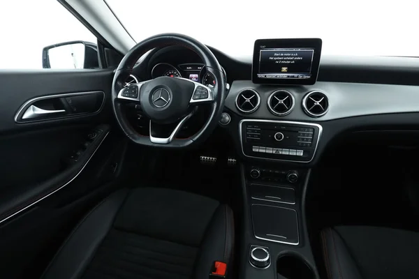 Mercedes-Benz CLA-Klasse (2019) — foto 4 van 16