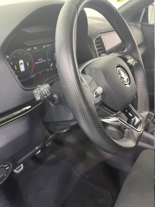Skoda Karoq (2022) — foto 39 van 49