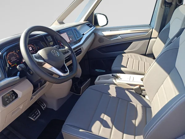 VOLKSWAGEN Multivan T7 (2026) — foto 17 van 17