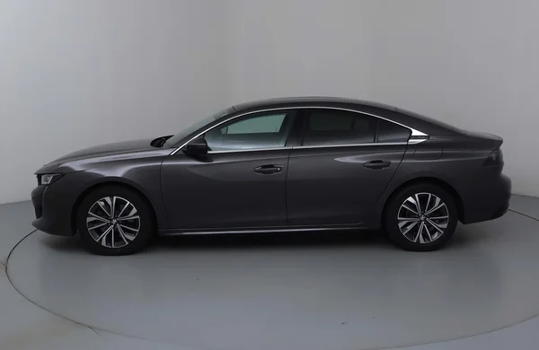 Peugeot 508 PHEV (2021) — foto 12 van 32