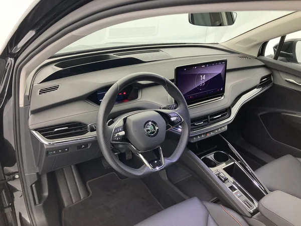 SKODA Enyaq (2022) — foto 8 van 37