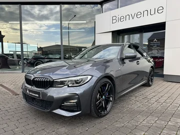 Bmw 330 5ca15c73-1b3d-4c25-aa0e-74d84ad0a8c1