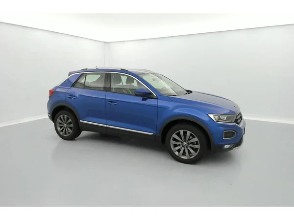VOLKSWAGEN T-Roc (2021) — foto 26 van 36