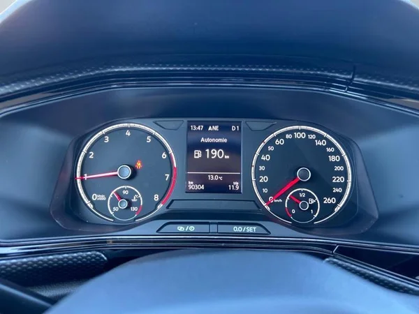 VOLKSWAGEN T-Cross (2020) — foto 5 van 31