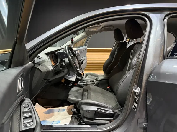 Bmw 118 (2020) — foto 20 van 22