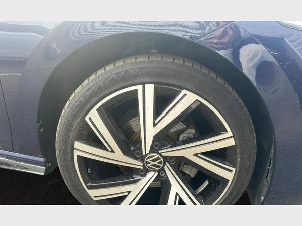 Volkswagen Golf VIII (2023) — foto 24 van 25